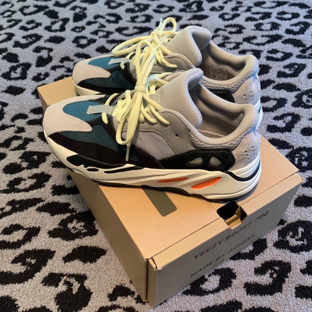 Yeezy 700 Waverunners SZ 7